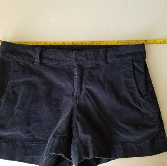 Athleta women's Shorts Size 0 (4 in.inseam - Picture 2 of 9